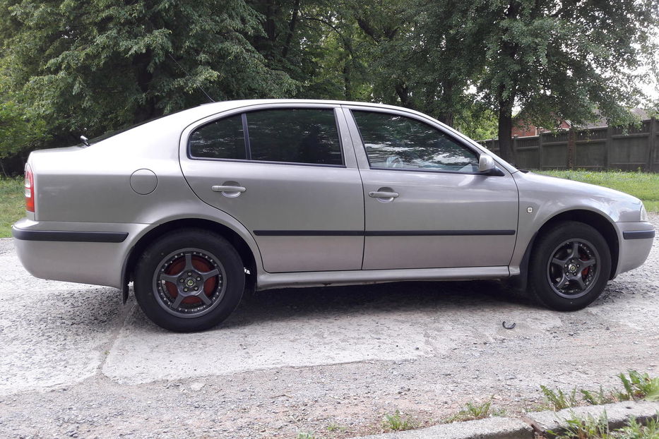 Продам Skoda Octavia Tour 1.6 2007 года в Виннице