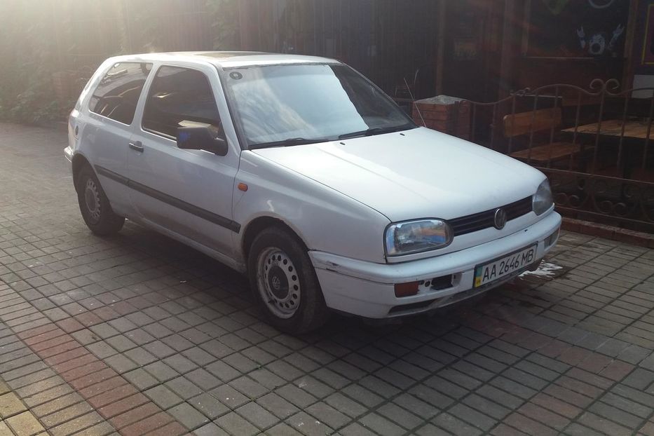 Продам Volkswagen Golf III 1997 года в Киеве