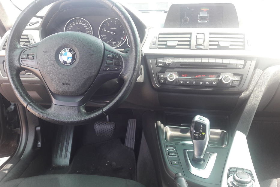 Продам BMW 318 2014 года в Чернигове