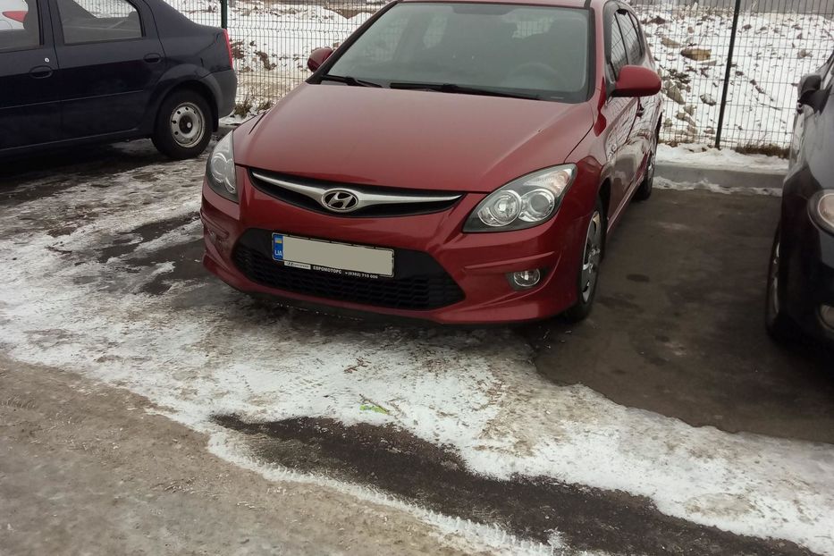 Продам Hyundai i30  Хетчбек 2011 года в Киеве