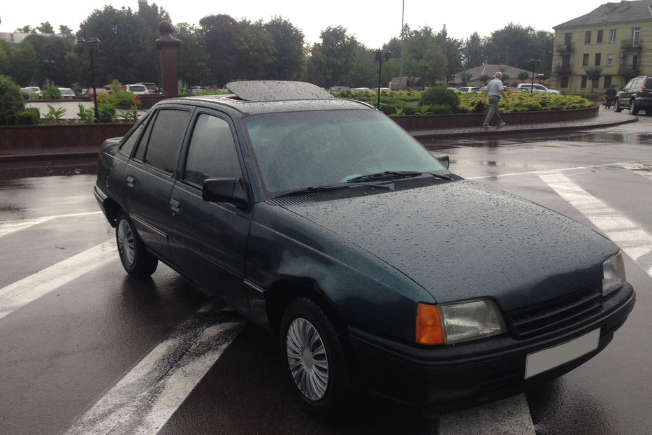 Продам Opel Kadett 1988 года в г. Каменское, Днепропетровская область