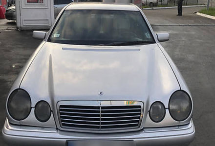 Продам Mercedes-Benz E-Class 250 1998 года в Киеве