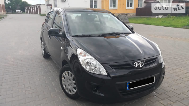 Продам Hyundai i20 2011 года в г. Староконстантинов, Хмельницкая область