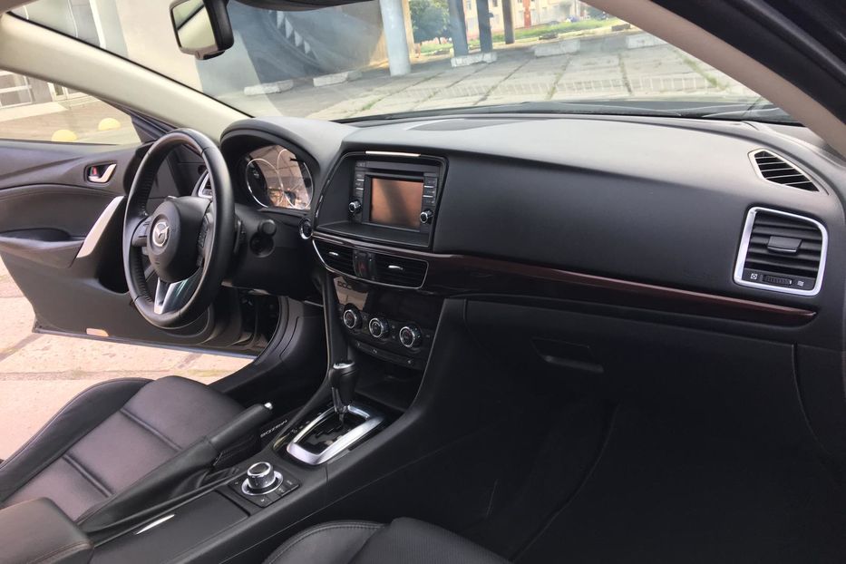 Продам Mazda 6 Premium  2014 года в Харькове