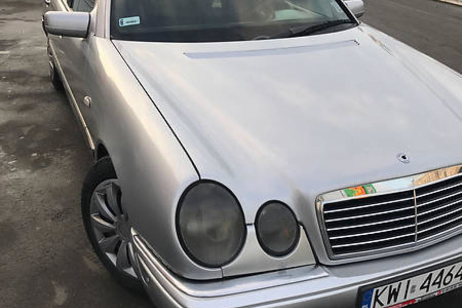 Продам Mercedes-Benz E-Class 250 1998 года в Киеве
