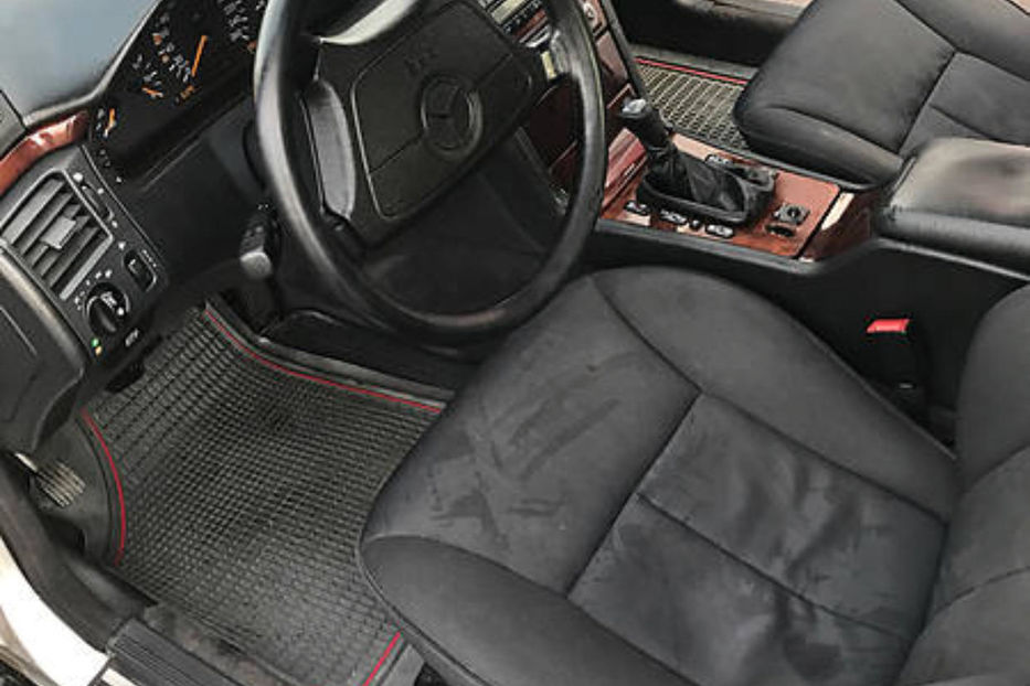 Продам Mercedes-Benz E-Class 250 1998 года в Киеве