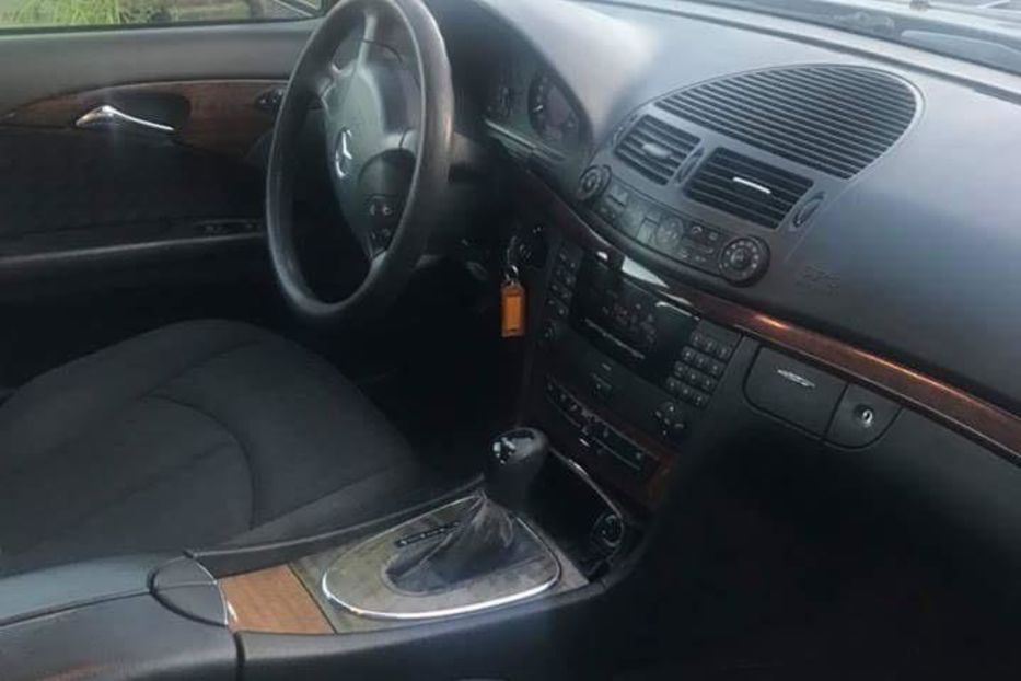 Продам Mercedes-Benz E-Class Е240 класик 2003 года в Львове