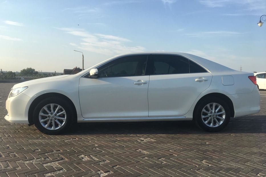 Продам Toyota Camry 2012 года в Харькове