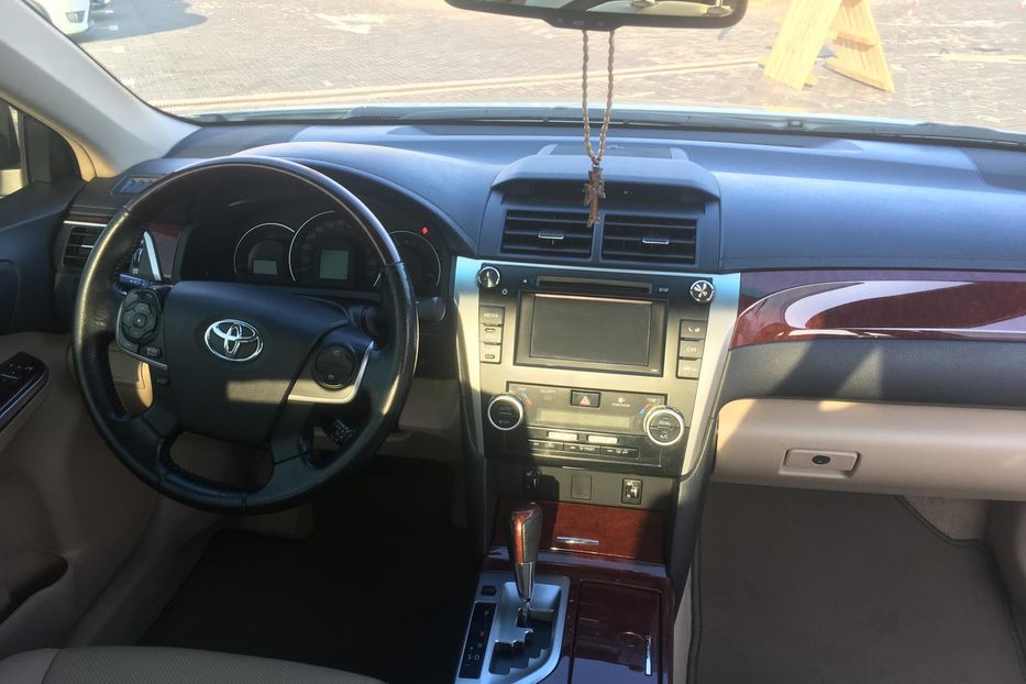 Продам Toyota Camry 2012 года в Харькове