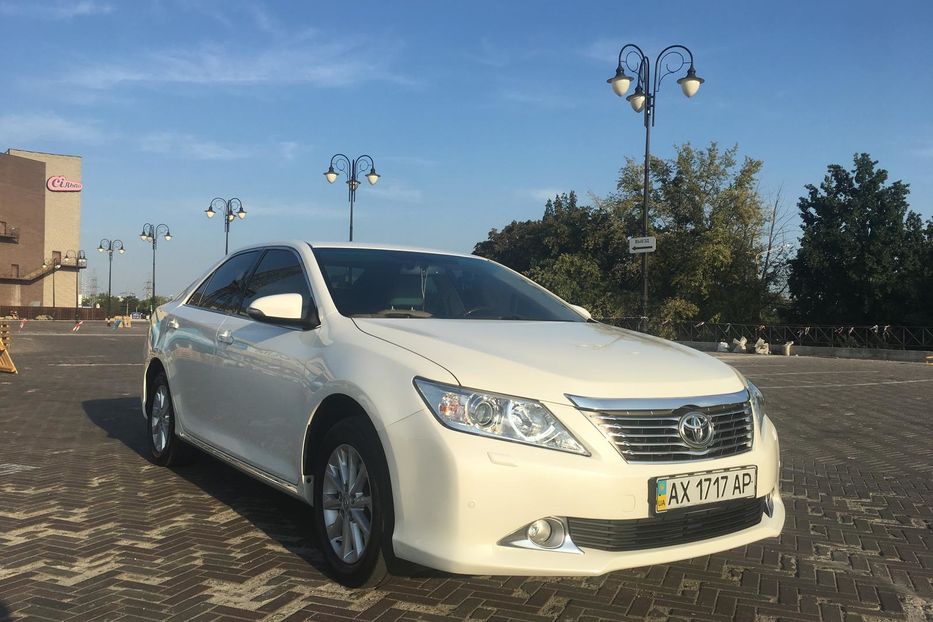 Продам Toyota Camry 2012 года в Харькове