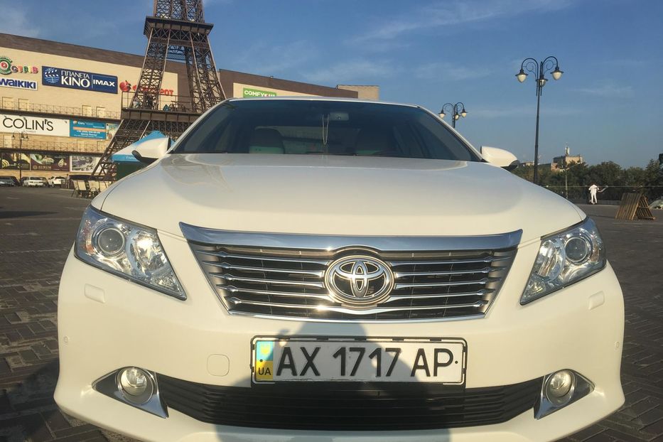 Продам Toyota Camry 2012 года в Харькове