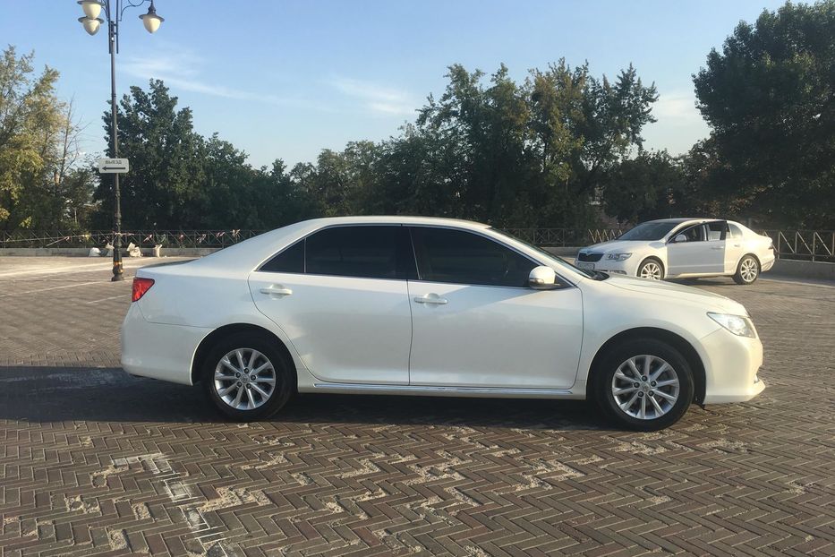 Продам Toyota Camry 2012 года в Харькове