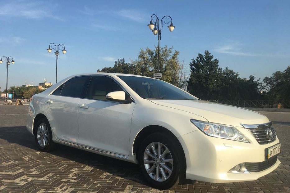 Продам Toyota Camry 2012 года в Харькове