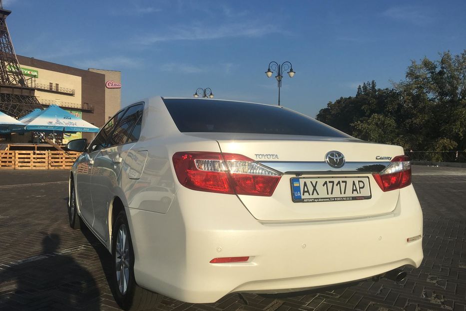 Продам Toyota Camry 2012 года в Харькове