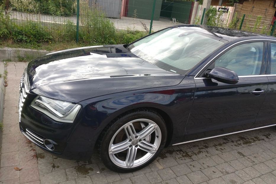 Продам Audi A8 tfsi 2012 года в Львове