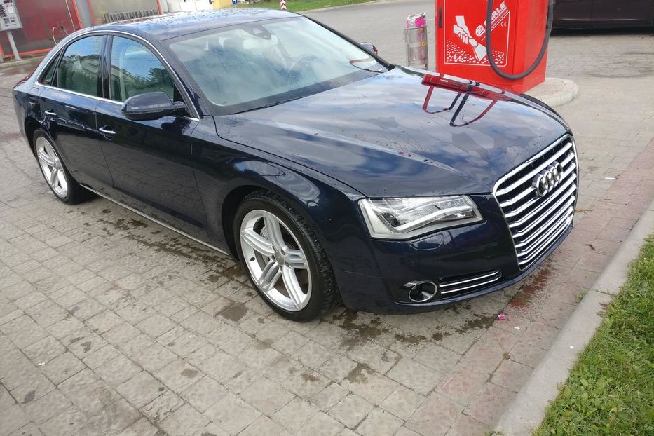 Продам Audi A8 tfsi 2012 года в Львове