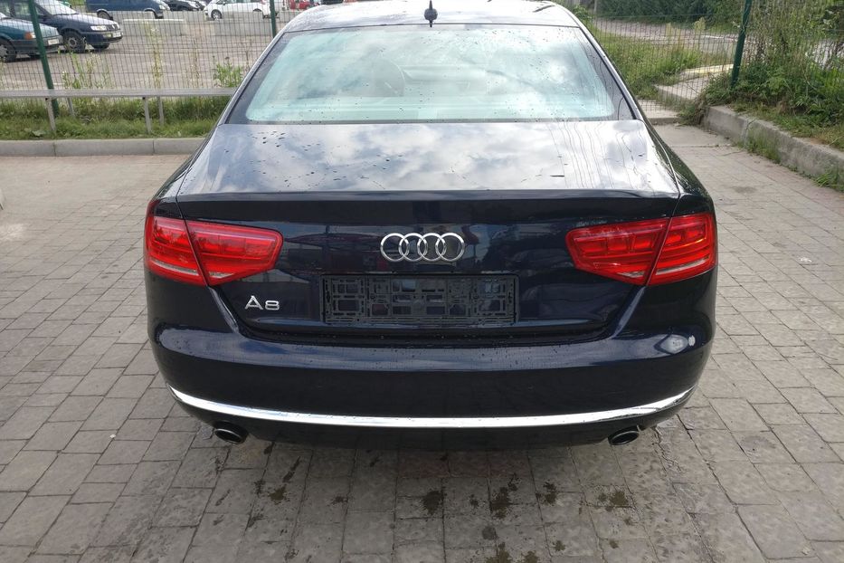 Продам Audi A8 tfsi 2012 года в Львове