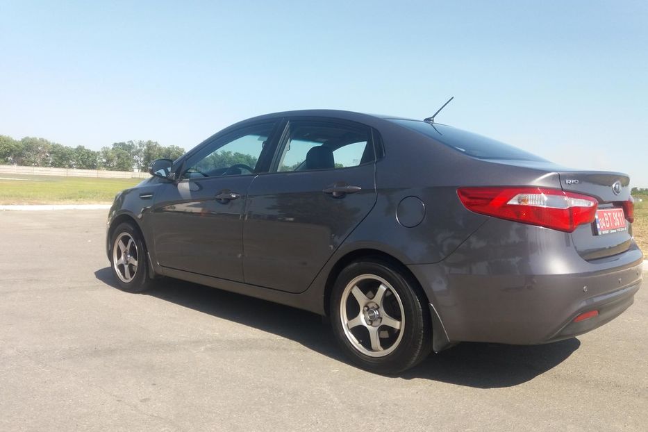 Продам Kia Rio 2012 года в Днепре