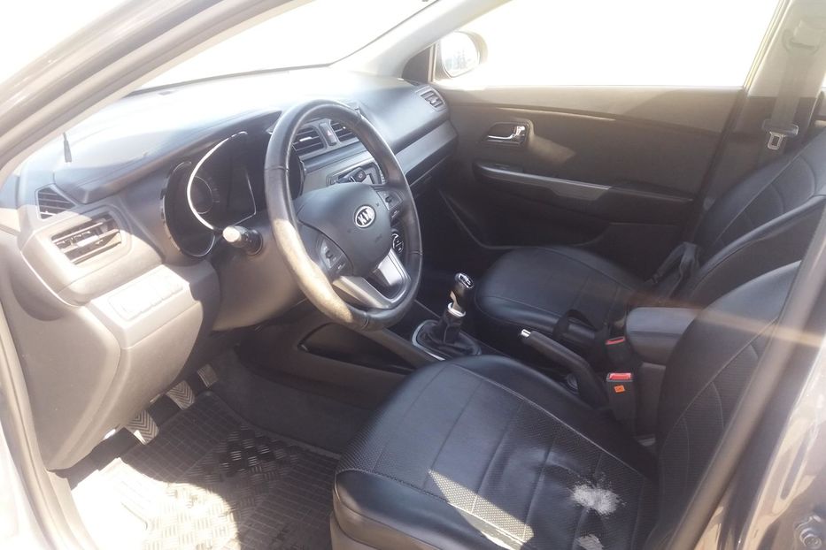 Продам Kia Rio 2012 года в Днепре