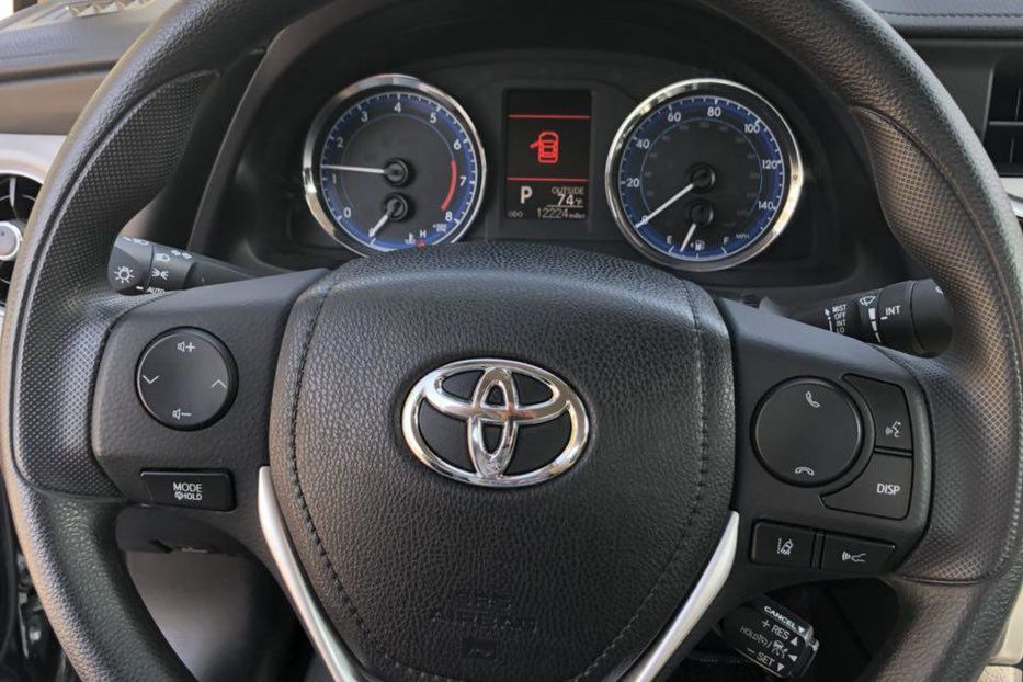 Продам Toyota Corolla LE 2017 года в Луцке