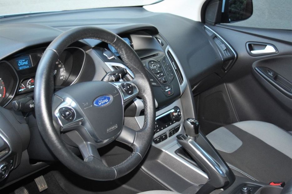 Продам Ford Focus EcoBoost 1,0 L Turbo 2013 года в Киеве