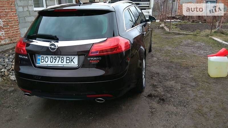 Продам Opel Insignia BI-TURBO 2012 года в Ивано-Франковске
