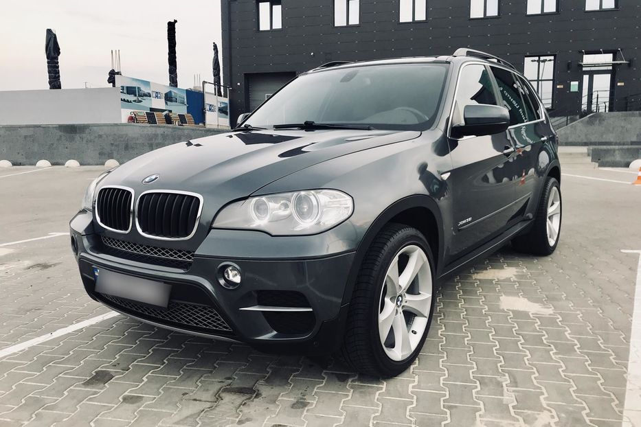 Продам BMW X5 2013 года в Луцке