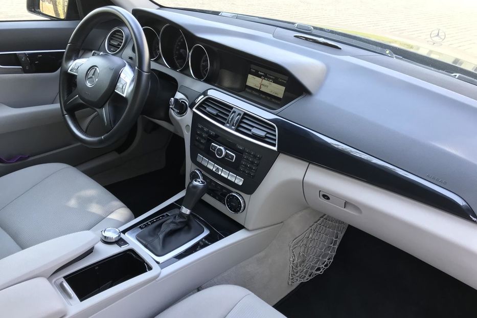 Продам Mercedes-Benz C-Class 2013 года в Одессе