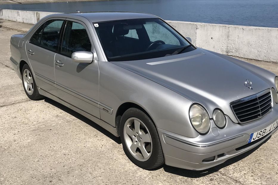 Продам Mercedes-Benz E-Class 2001 года в Киеве