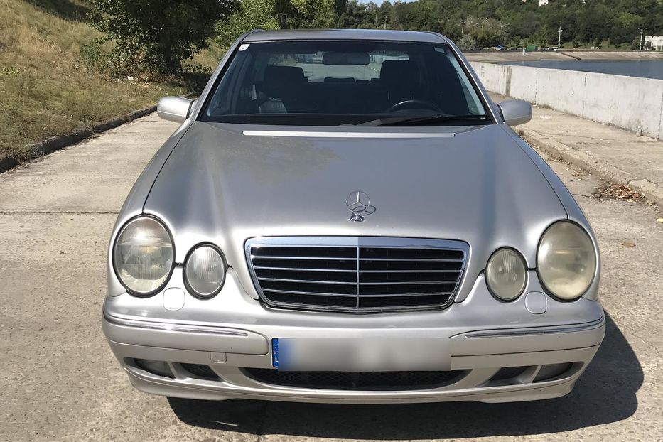 Продам Mercedes-Benz E-Class 2001 года в Киеве