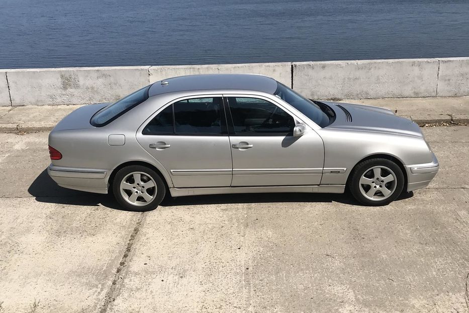 Продам Mercedes-Benz E-Class 2001 года в Киеве