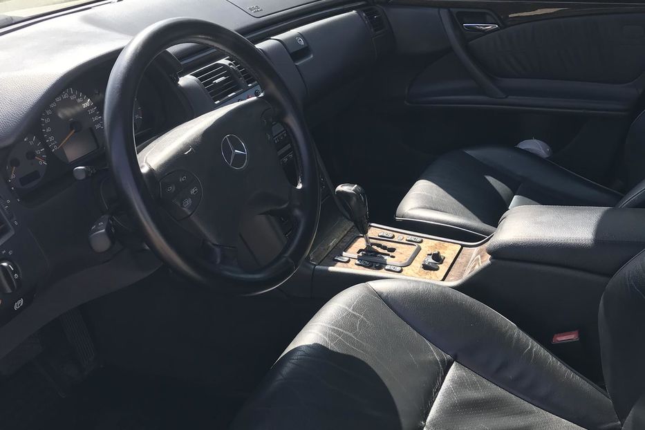 Продам Mercedes-Benz E-Class 2001 года в Киеве