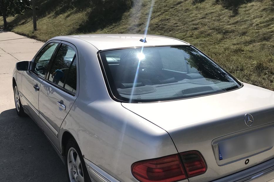 Продам Mercedes-Benz E-Class 2001 года в Киеве