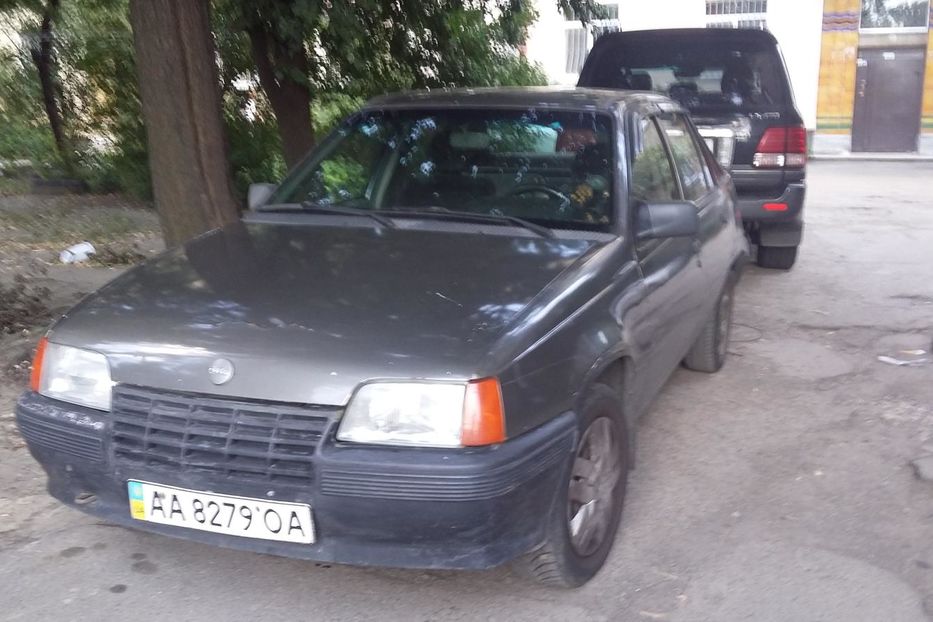 Продам Opel Kadett 1987 года в Киеве