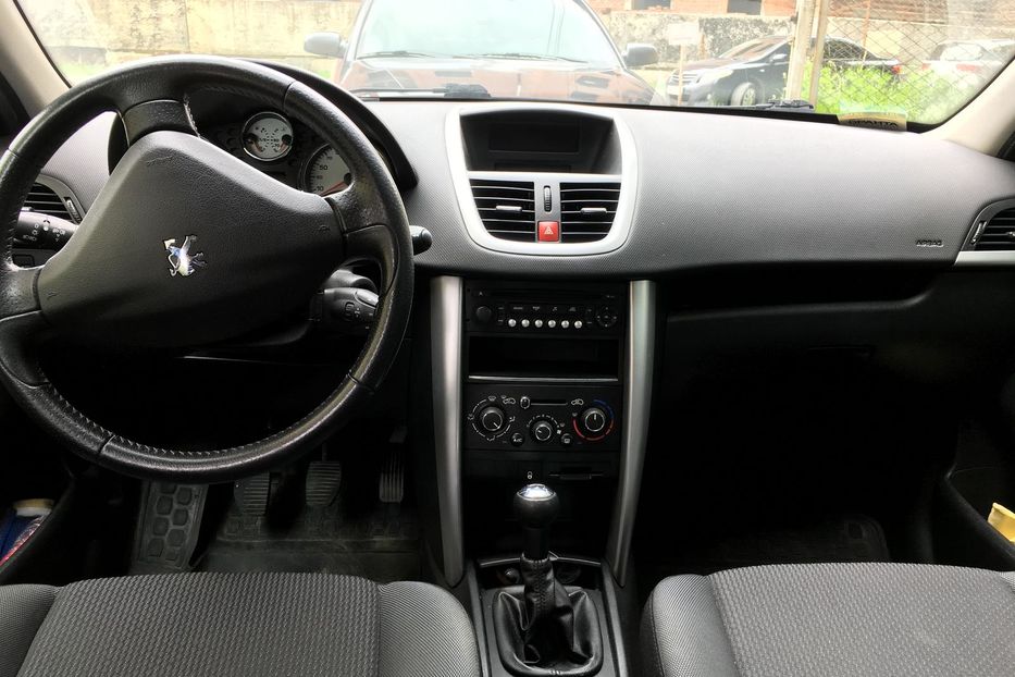 Продам Peugeot 207 2011 года в Львове