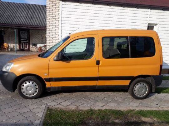 Продам Peugeot Partner пасс. 2003 года в Луцке