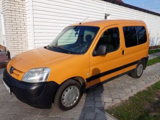 Продам Peugeot Partner пасс. 2003 года в Луцке