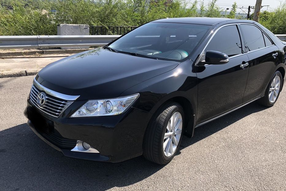 Продам Toyota Camry Premium 2012 года в Днепре