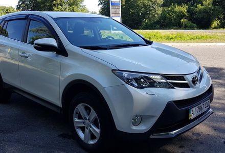 Продам Toyota Rav 4 2014 года в г. Изюм, Харьковская область