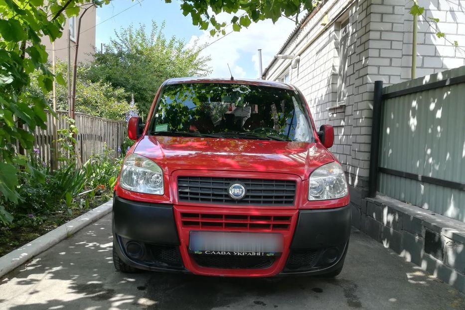 Продам Fiat Doblo пасс. 2005 года в г. Коростышев, Житомирская область