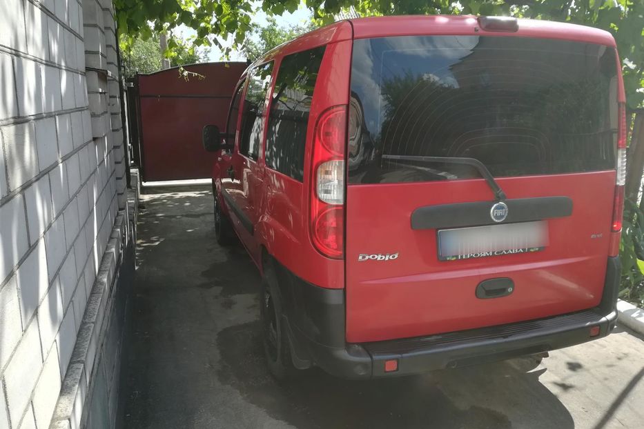 Продам Fiat Doblo пасс. 2005 года в г. Коростышев, Житомирская область