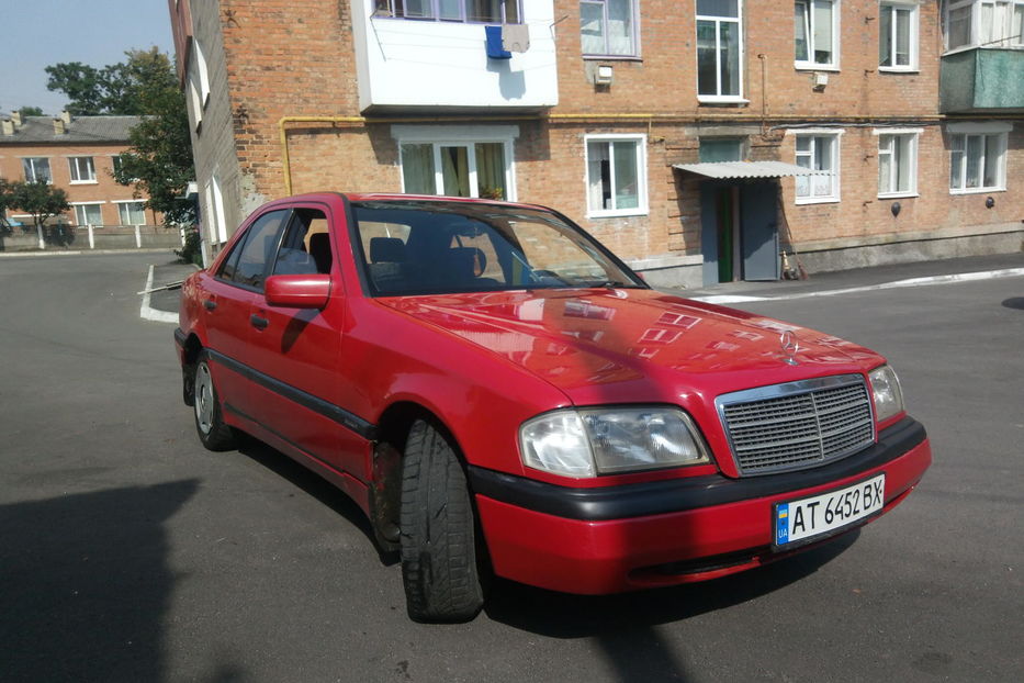 Продам Mercedes-Benz C-Class 1995 года в Виннице