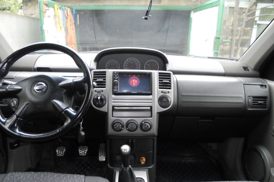 Продам Nissan X-Trail 2005 года в Луганске