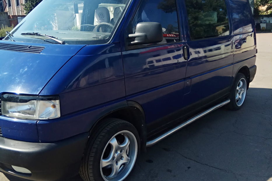 Продам Volkswagen T4 (Transporter) пасс. 1996 года в Киеве