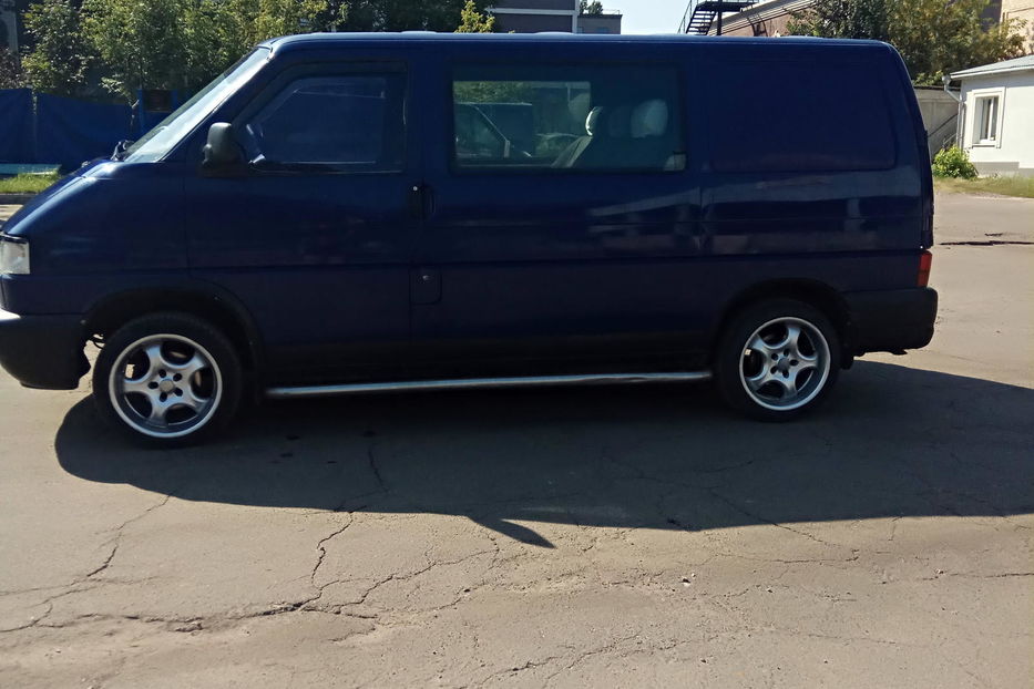 Продам Volkswagen T4 (Transporter) пасс. 1996 года в Киеве