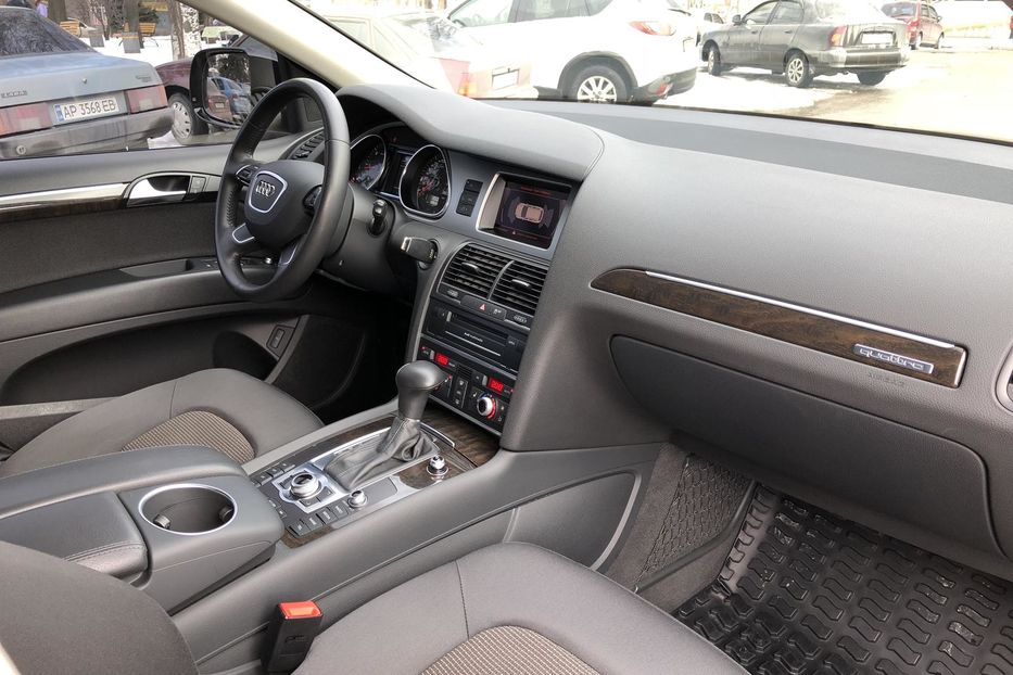 Продам Audi Q7 Official 2013 года в Запорожье