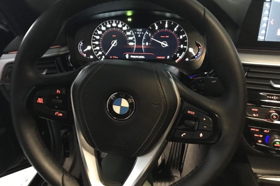 Продам BMW 530 i  2017 года в Херсоне