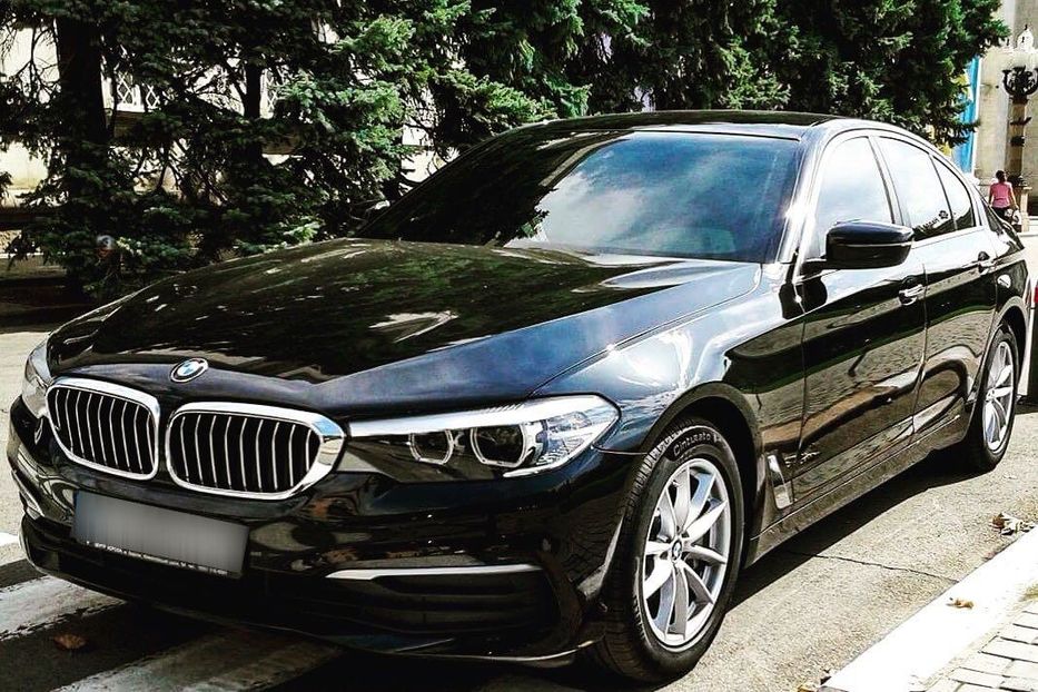 Продам BMW 530 i  2017 года в Херсоне