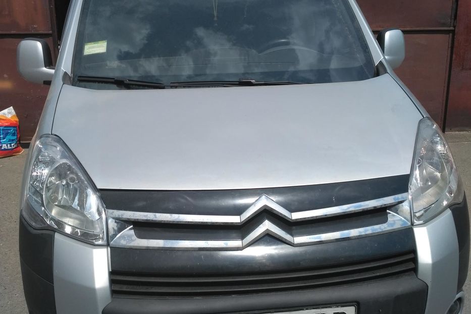 Продам Citroen Berlingo пасс. 2011 года в Киеве