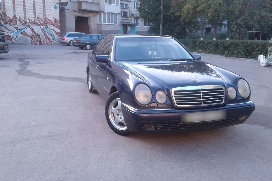 Продам Mercedes-Benz E-Class E290td 1999 года в Луцке